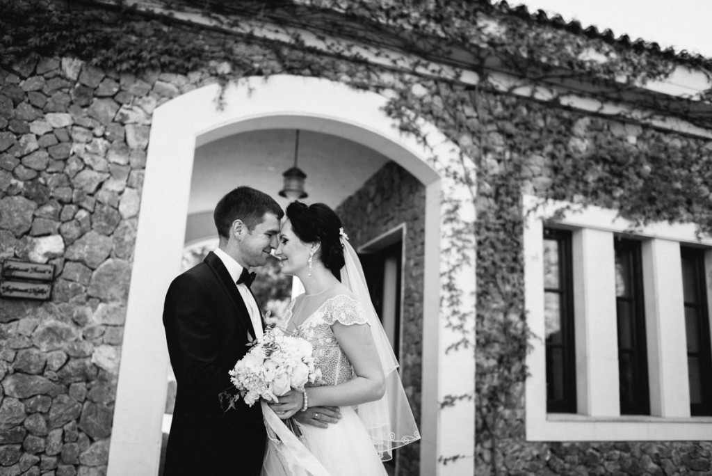 Love-story Алексея и Яны. Организация свадеб в Крыму.